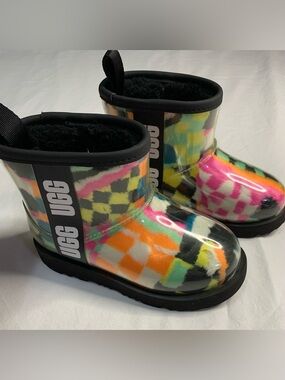 UGG Black Fleece-Lined kids 11 Boot